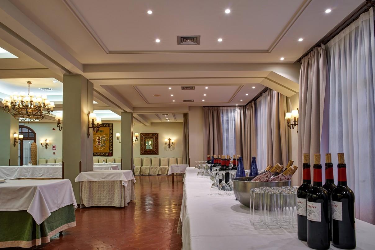 Parador De Calahorra Exterior foto